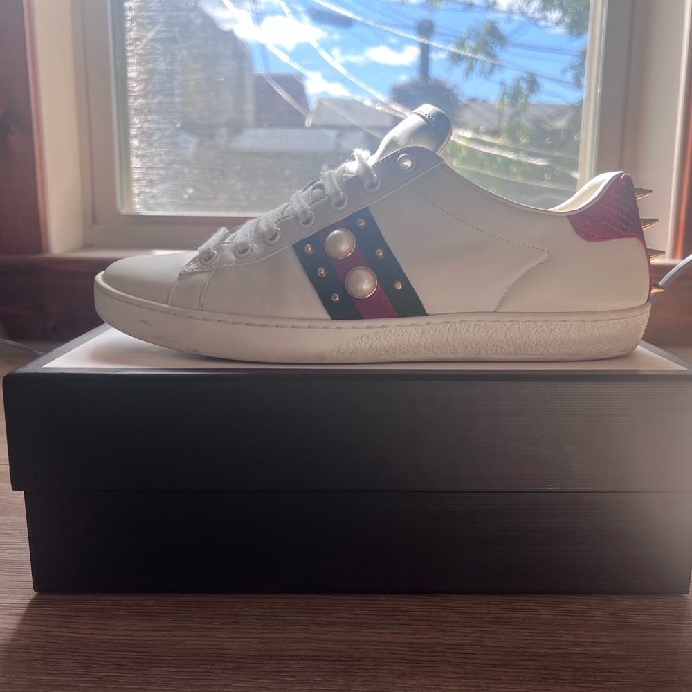 Authentic Gucci Ace Spike Low Top Women’s Sneakers